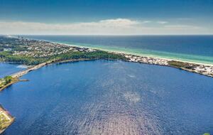 Family Tides Bungalow - Santa Rosa Beach, Florida
