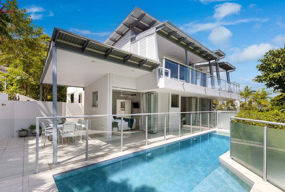 Stunning Duplex with Rooftop Terrace - Noosa, Australia