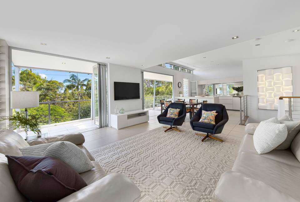 Stunning Duplex with Rooftop Terrace - Noosa, Australia