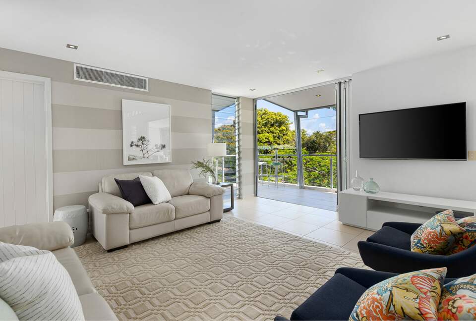 Stunning Duplex with Rooftop Terrace - Noosa, Australia