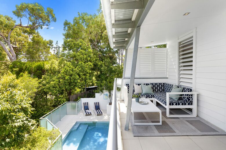 Stunning Duplex with Rooftop Terrace - Noosa, Australia