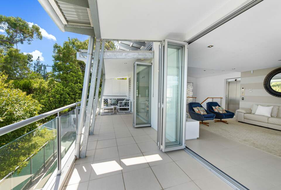 Stunning Duplex with Rooftop Terrace - Noosa, Australia