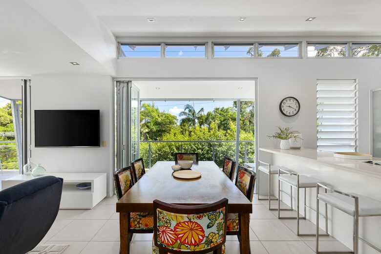 Stunning Duplex with Rooftop Terrace - Noosa, Australia