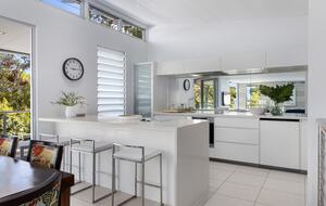 Stunning Duplex with Rooftop Terrace - Noosa, Australia