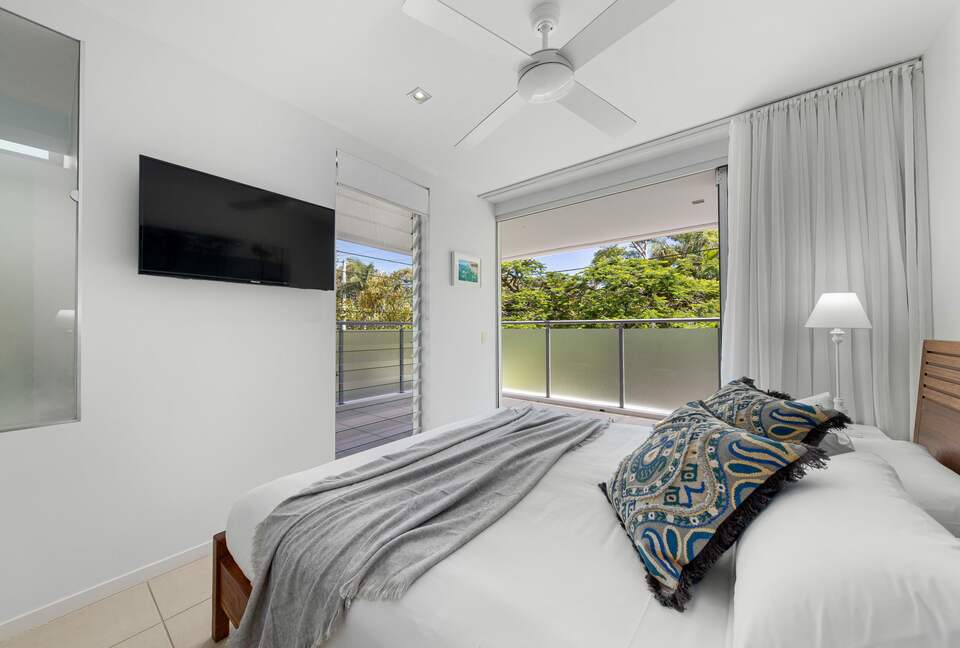 Stunning Duplex with Rooftop Terrace - Noosa, Australia