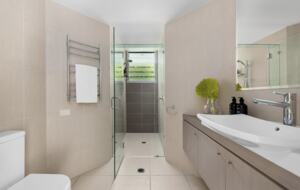 Stunning Duplex with Rooftop Terrace - Noosa, Australia