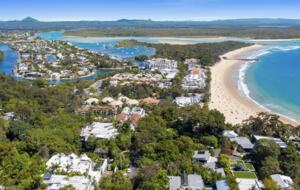 Stunning Duplex with Rooftop Terrace - Noosa, Australia