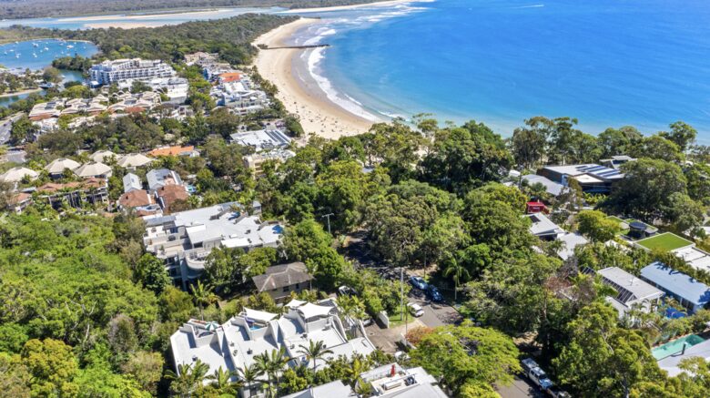 Stunning Duplex with Rooftop Terrace - Noosa, Australia