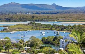 Stunning Duplex with Rooftop Terrace - Noosa, Australia