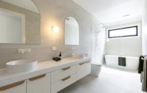 New Luxury Beach House | Huge North Facing Deck/Yard - Point Lonsdale, Australia