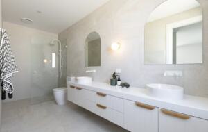 New Luxury Beach House | Huge North Facing Deck/Yard - Point Lonsdale, Australia