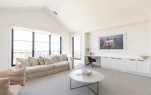 New Luxury Beach House | Huge North Facing Deck/Yard - Point Lonsdale, Australia