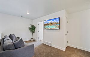 Beacon Point: Spacious Retreat with Ideal Beach Access to Bear Lake - Garden City, Utah
