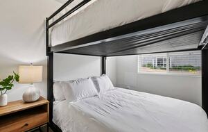 Beacon Point: Spacious Retreat with Ideal Beach Access to Bear Lake - Garden City, Utah