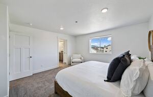 Beacon Point: Spacious Retreat with Ideal Beach Access to Bear Lake - Garden City, Utah