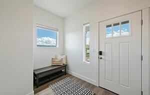 Beacon Point: Spacious Retreat with Ideal Beach Access to Bear Lake - Garden City, Utah