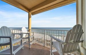 Gulf Breeze Penthouse | Beachfront Luxury in Destin - Destin, Florida