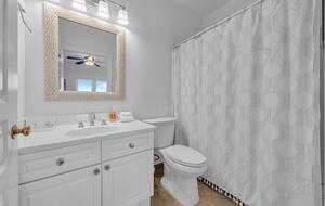 Gulf Breeze Penthouse | Beachfront Luxury in Destin - Destin, Florida