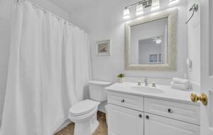 Gulf Breeze Penthouse | Beachfront Luxury in Destin - Destin, Florida