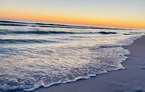 Gulf Breeze Penthouse | Beachfront Luxury in Destin - Destin, Florida