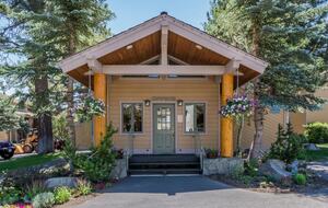 Mammoth Creek Two Bedroom | Walk To The Creek - Mammoth Lakes, California
