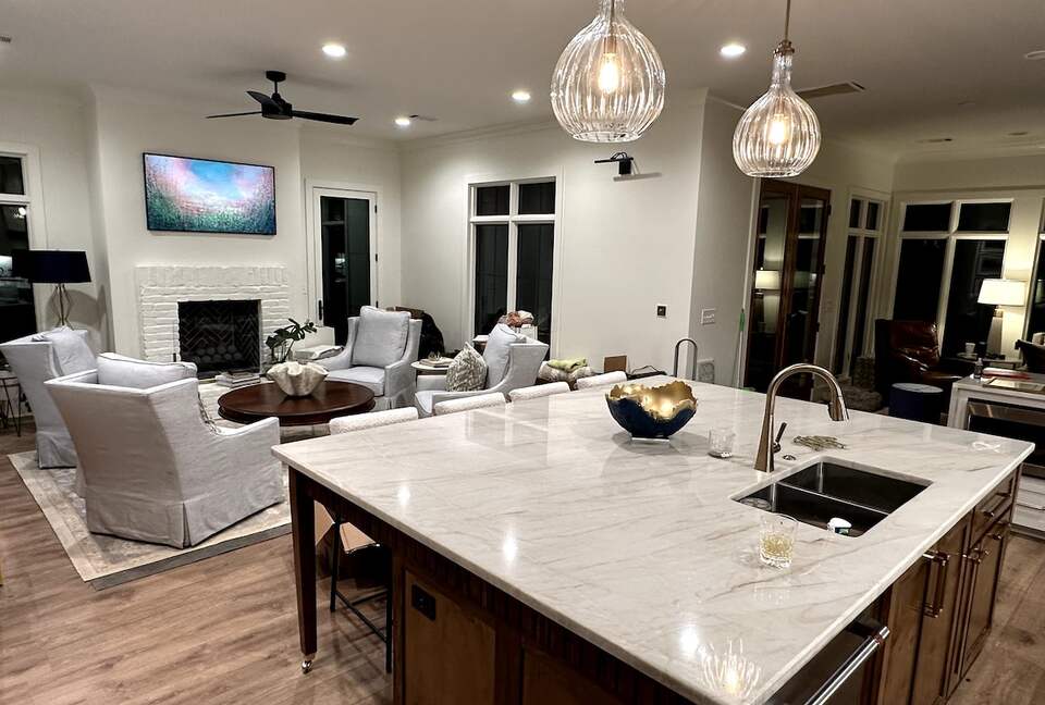 Entertaining Home with Private Lake in Oxford - Oxford, Mississippi