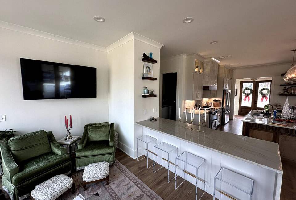 Entertaining Home with Private Lake in Oxford - Oxford, Mississippi