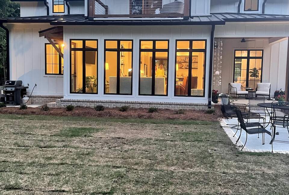 Entertaining Home with Private Lake in Oxford - Oxford, Mississippi