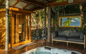 Lomani - Farrants Hill, Australia