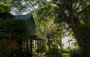 Lomani - Farrants Hill, Australia