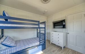 Bunk Bedroom sound side