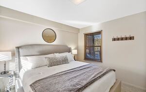 Boulder Bend: Blue River’s Premier Retreat - Breckenridge, Colorado