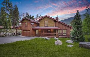 Boulder Bend: Blue River’s Premier Retreat - Breckenridge, Colorado