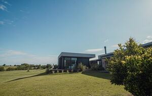 Modern Waterfront Lake House | Carmelo Golf - Carmelo, Uruguay