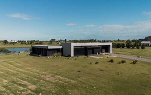 Modern Waterfront Lake House | Carmelo Golf - Carmelo, Uruguay
