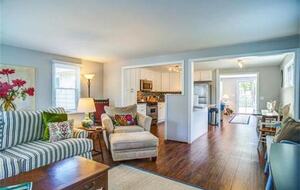 Cape Cod Cottage | Private Popponesset Beach Access - Mashpee, Massachusetts