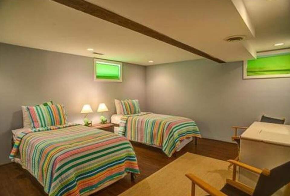 Cape Cod Cottage | Private Popponesset Beach Access - Mashpee, Massachusetts