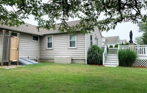 Cape Cod Cottage | Private Popponesset Beach Access - Mashpee, Massachusetts