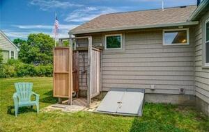 Cape Cod Cottage | Private Popponesset Beach Access - Mashpee, Massachusetts