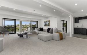 Luxury Mission Bay Oasis with Heated Pool - Auckland, New Zealand
