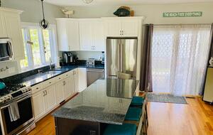 Ocean Views in Historic Plymouth - Plymouth, Massachusetts