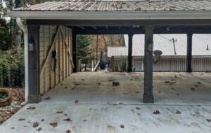 Lake House with Year Round Views - White, Georgia