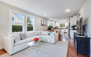 Quiet West Seattle Home | Best Location! - Seattle, Washington