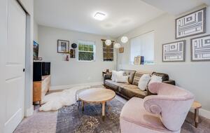 Quiet West Seattle Home | Best Location! - Seattle, Washington