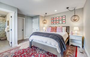 Quiet West Seattle Home | Best Location! - Seattle, Washington