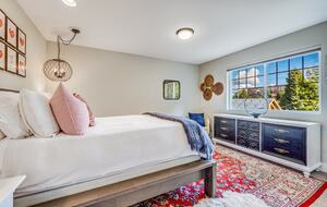 Quiet West Seattle Home | Best Location! - Seattle, Washington