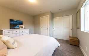 Quiet West Seattle Home | Best Location! - Seattle, Washington