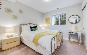 Quiet West Seattle Home | Best Location! - Seattle, Washington