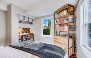 Quiet West Seattle Home | Best Location! - Seattle, Washington