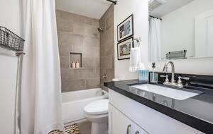 Quiet West Seattle Home | Best Location! - Seattle, Washington